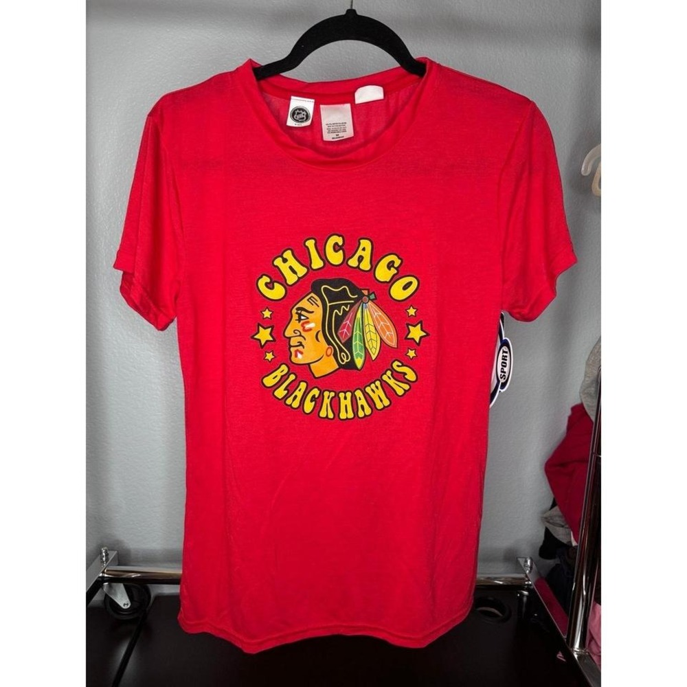 NHL Chicago Blackhawks Women Red Graphic T-Shirt Large Marathon Knit S/S Top NEW
